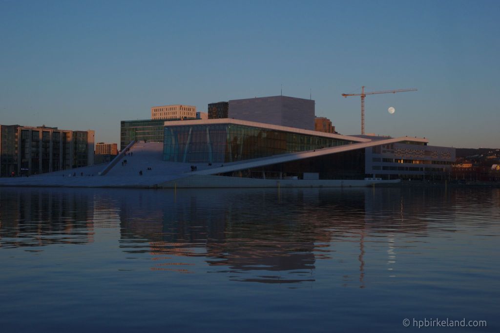 Månebilde. f/16, 1/15s ISO 100