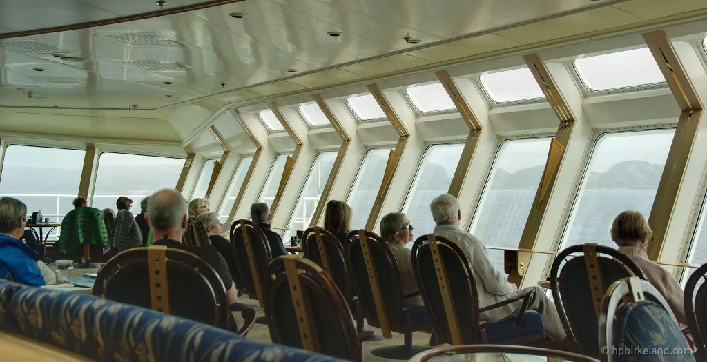 Utsikten nytes innendørs. HDR